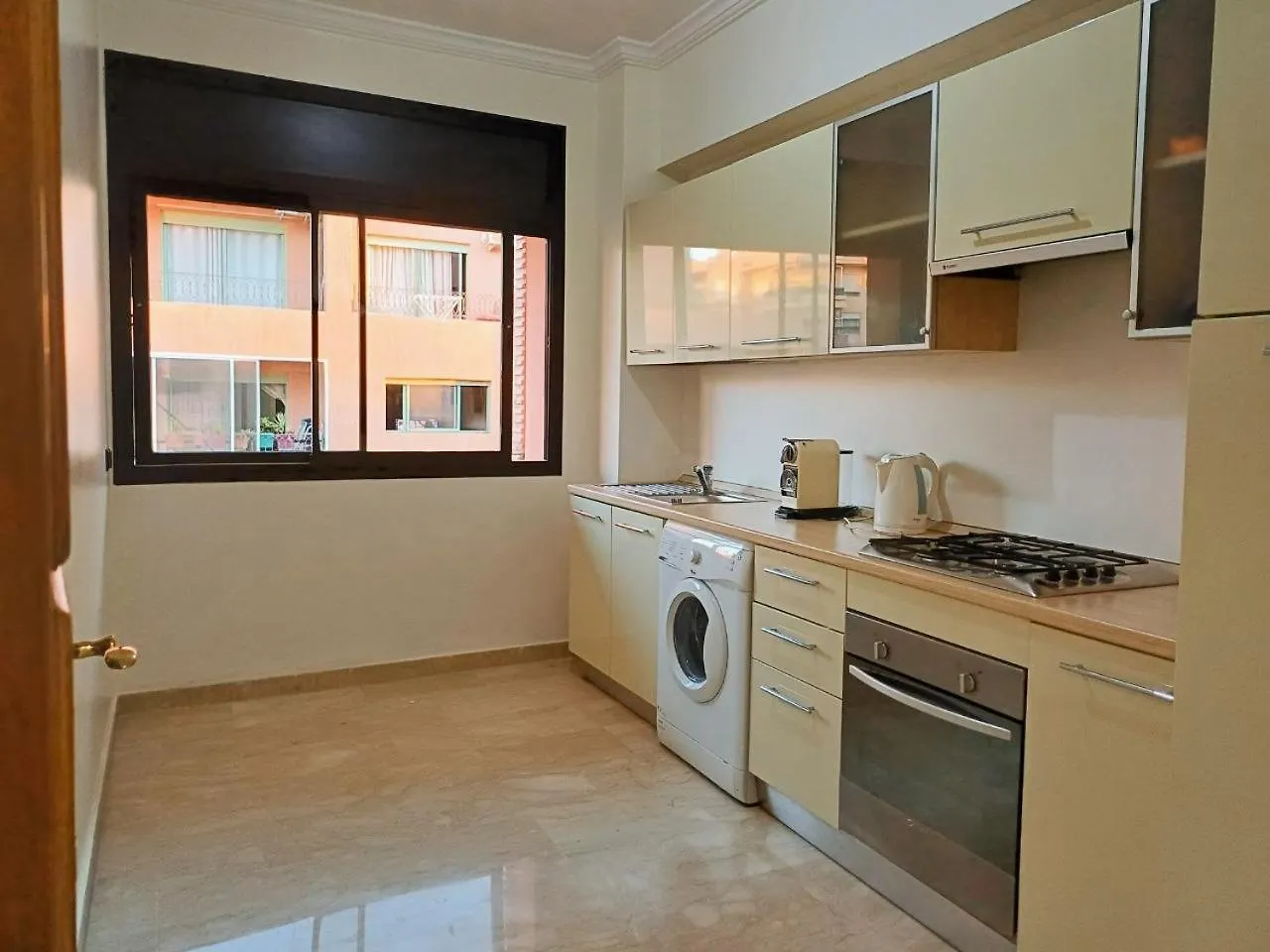 Family Apartment With Pool